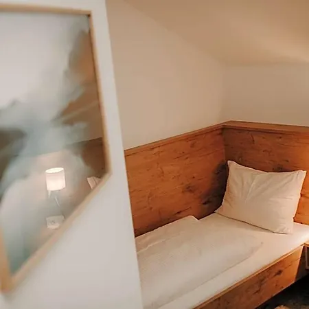 Kirchenwirt Mayr Bed & Breakfast 3*