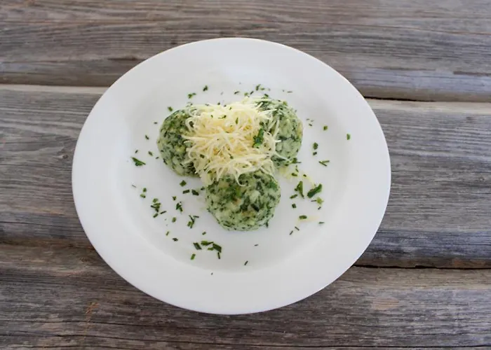 Kirchenwirt Mayr Bed and Breakfast 3*