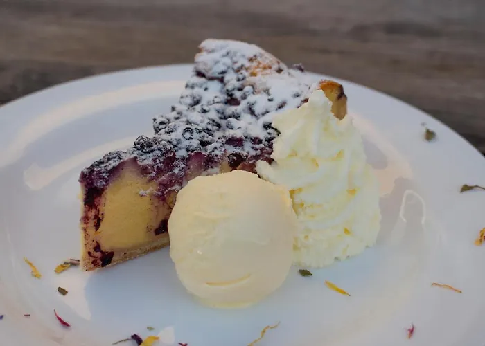 Kirchenwirt Mayr Bed and Breakfast 3*