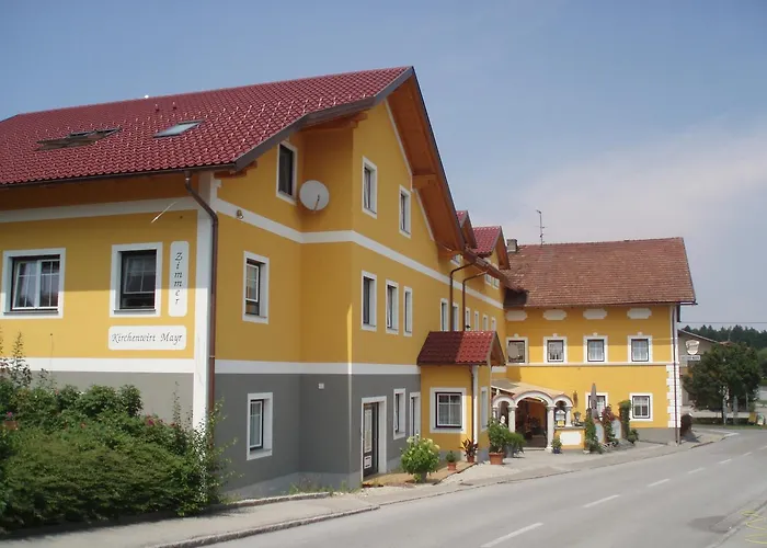 Kirchenwirt Mayr Bed and Breakfast